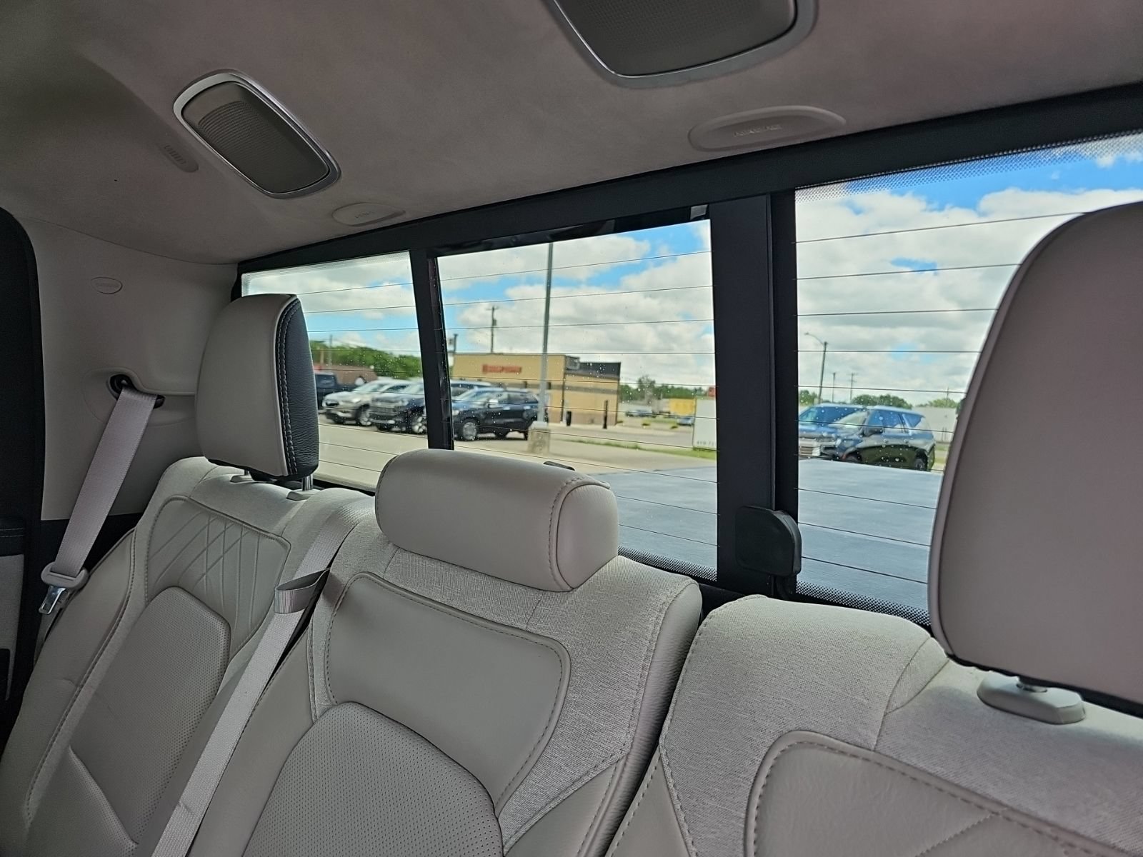 Photo 27