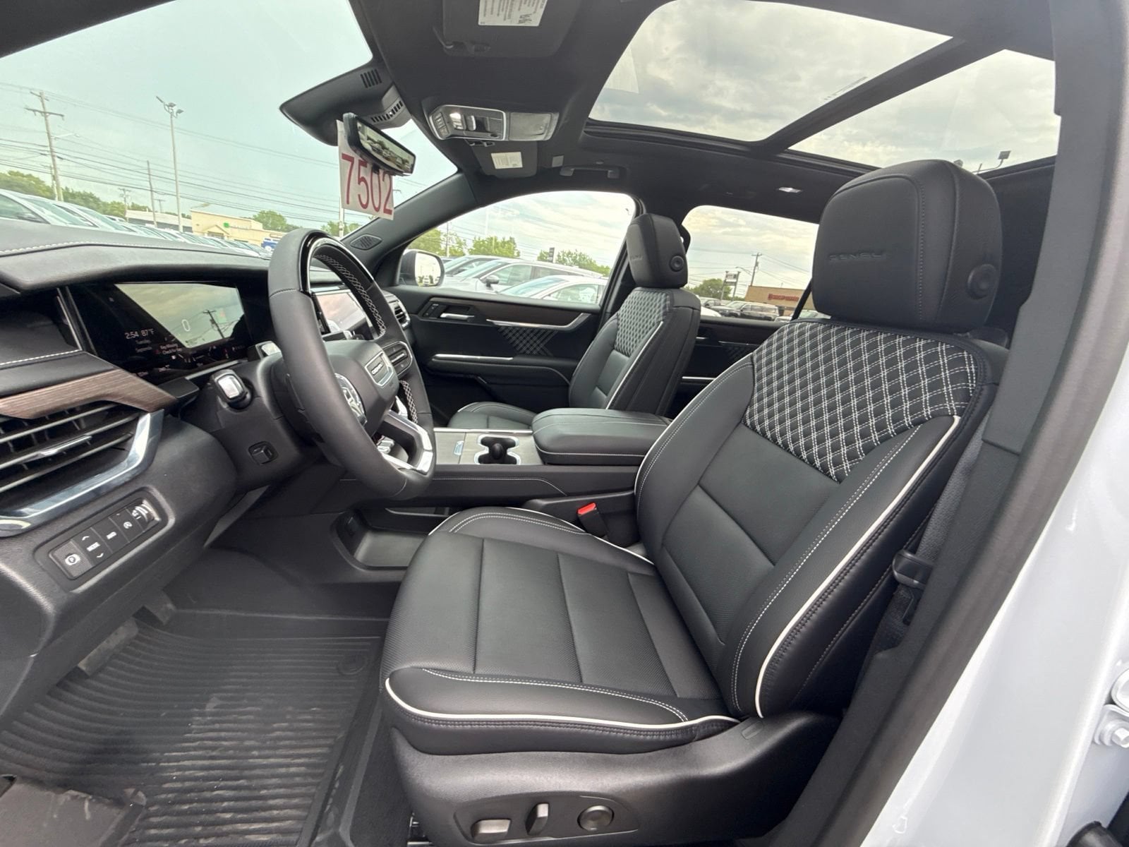 2027 GMC Acadia Denali - Photo 25