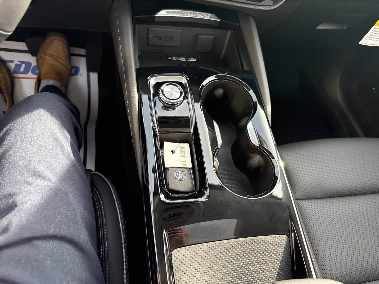 2026 Buick Envision Avenir - Photo 44