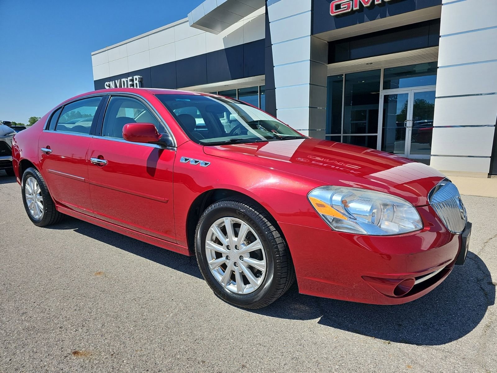 2011 Buick Lucerne CXL's photo
