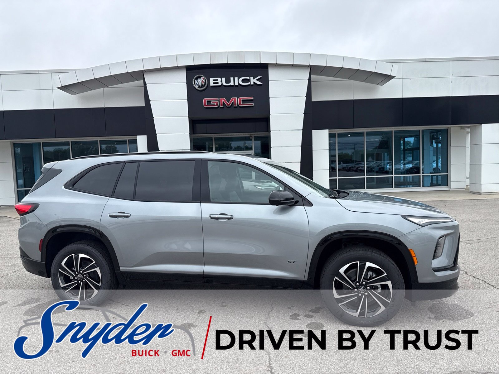 2027 Buick Enclave Sport Touring - Photo 2