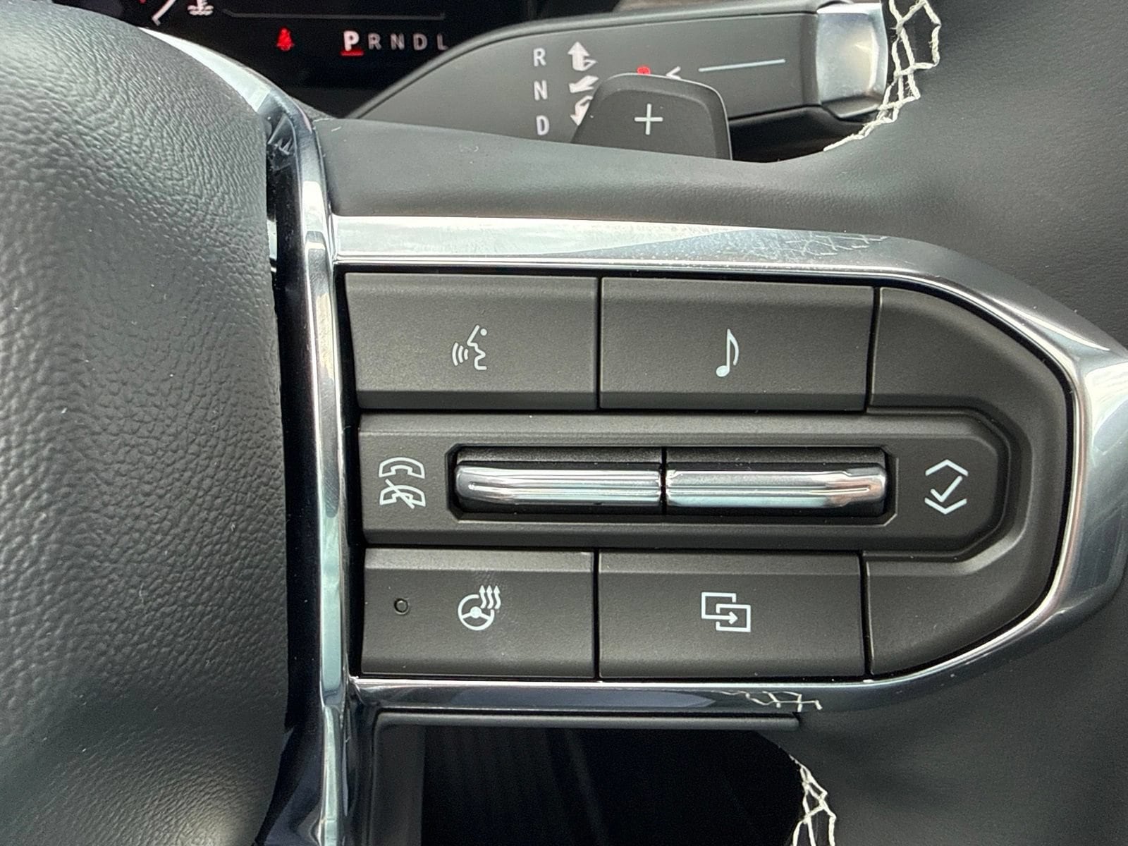 2027 GMC Acadia Denali - Photo 36
