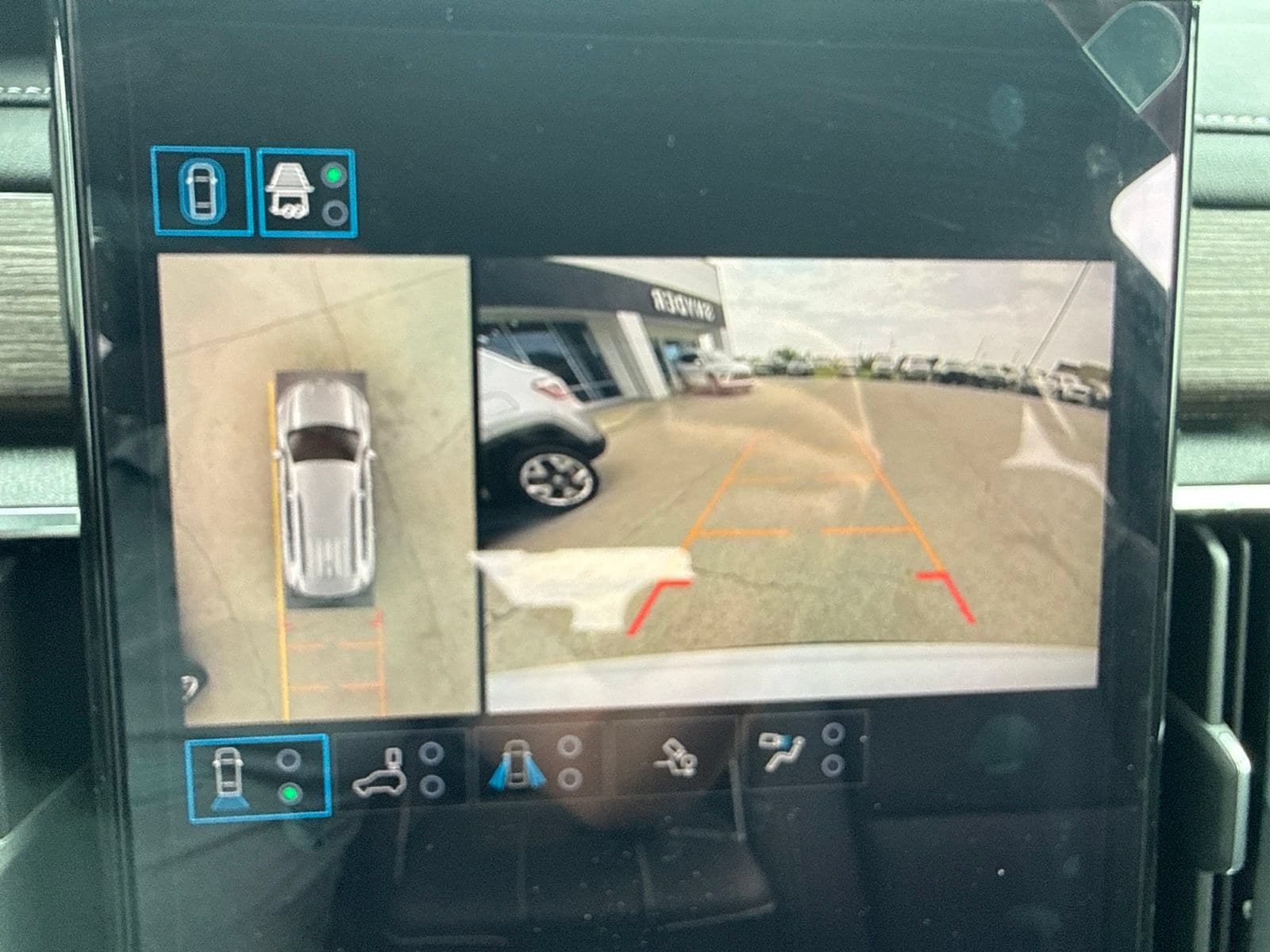 2027 GMC Acadia Denali - Photo 41