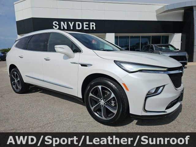 2022 Buick Enclave Essence AWD's photo