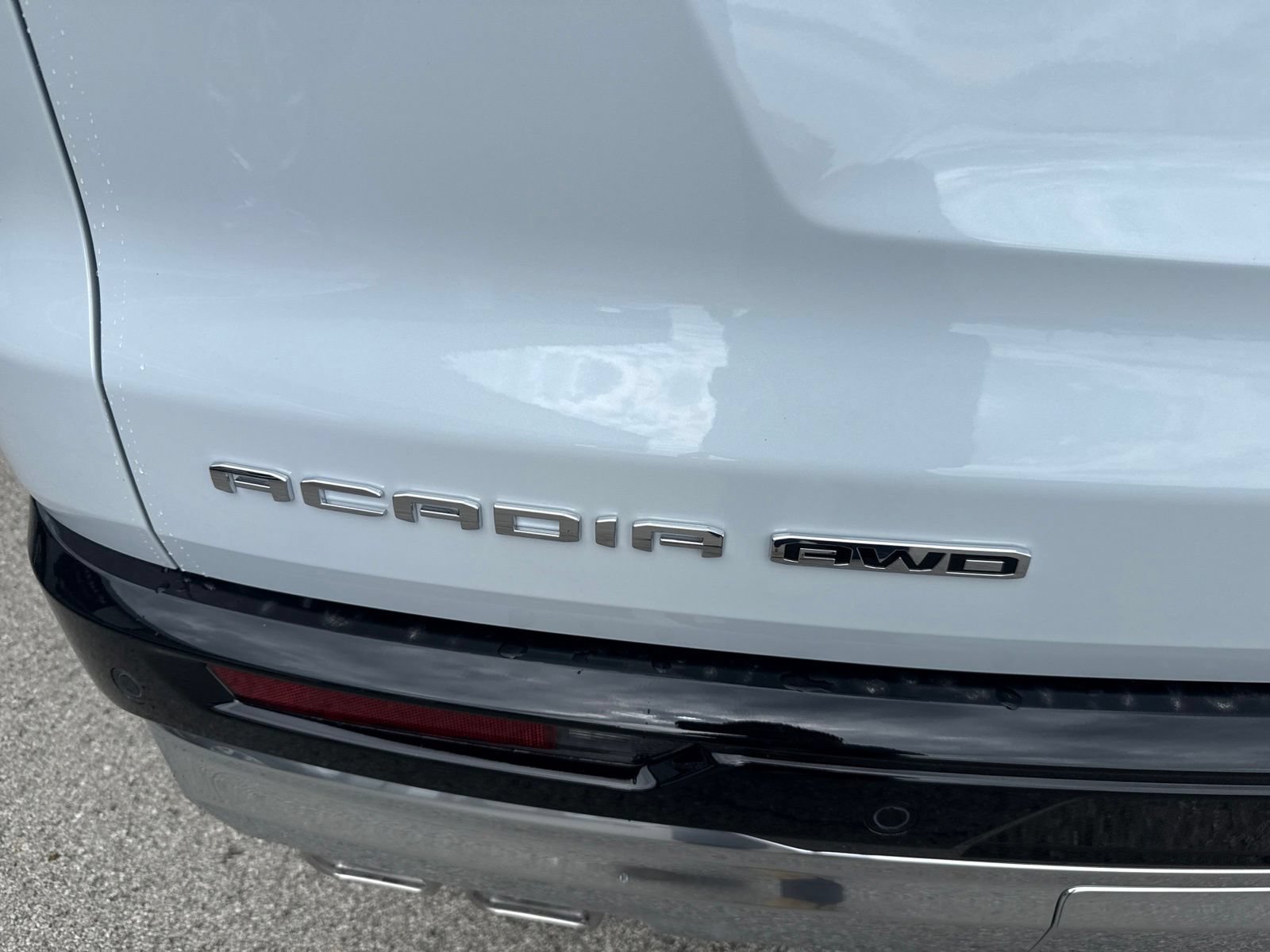 2027 GMC Acadia Denali - Photo 9