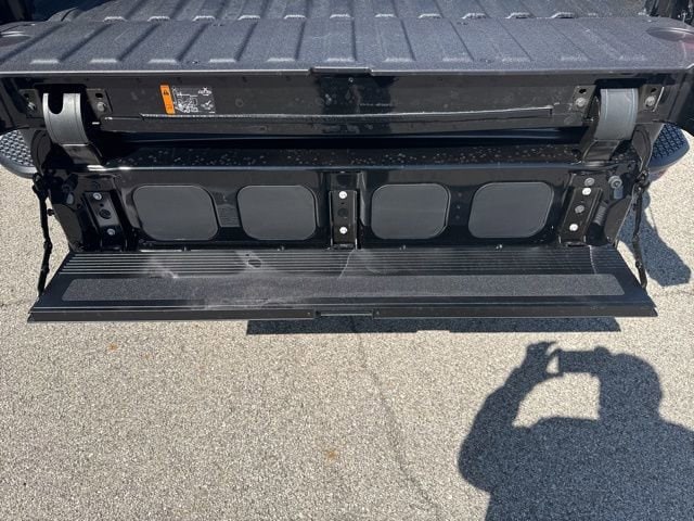 2026 GMC Sierra 1500 AT4 - Photo 17