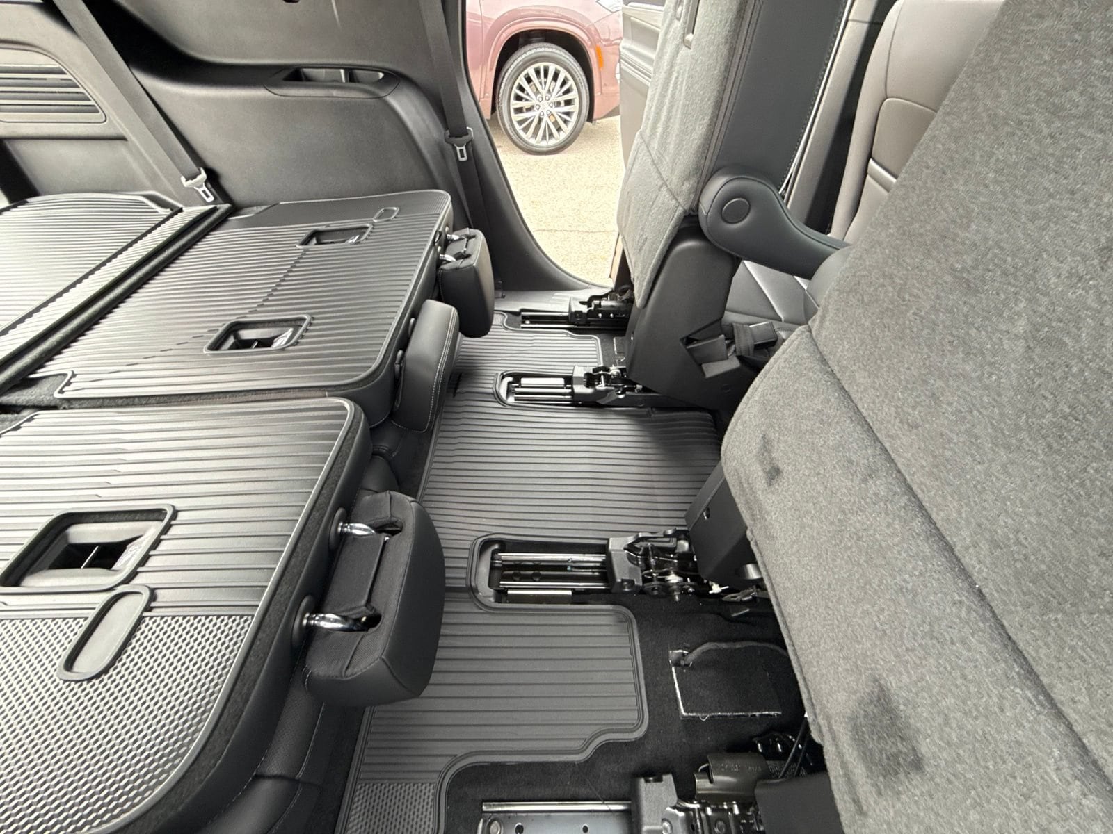 2027 Buick Enclave Preferred - Photo 19
