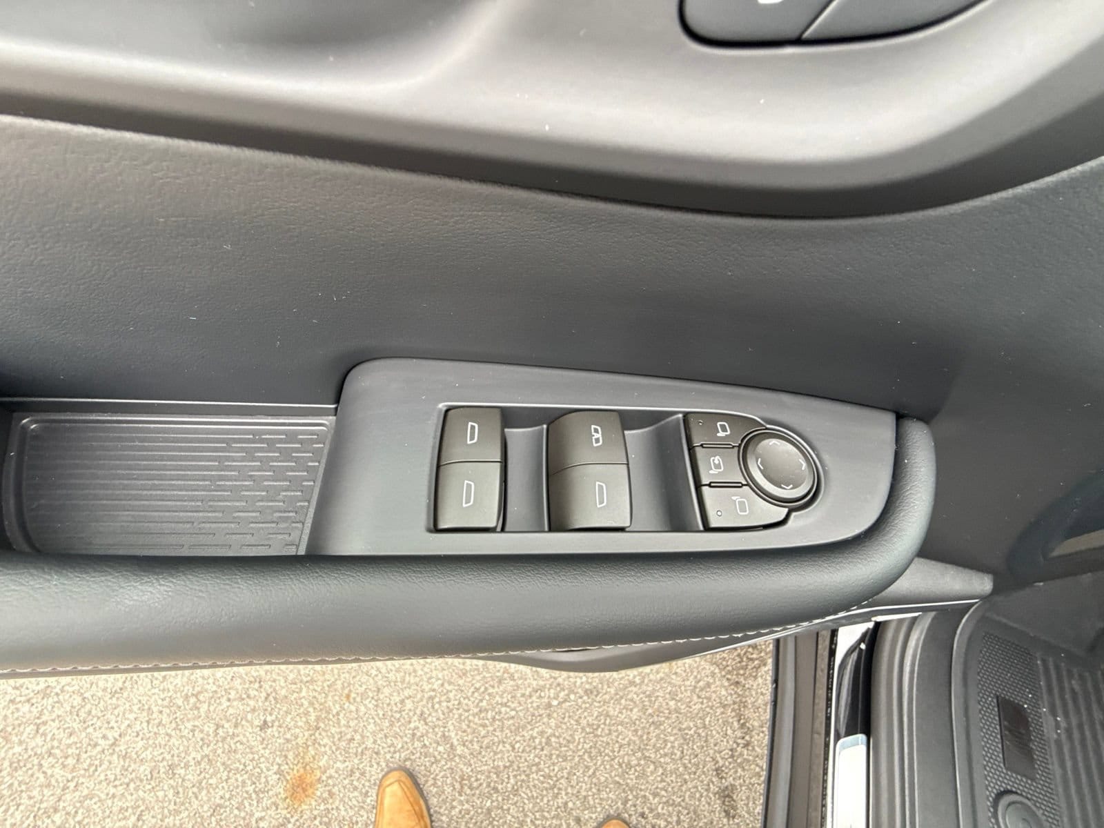 2027 Buick Enclave Preferred - Photo 29
