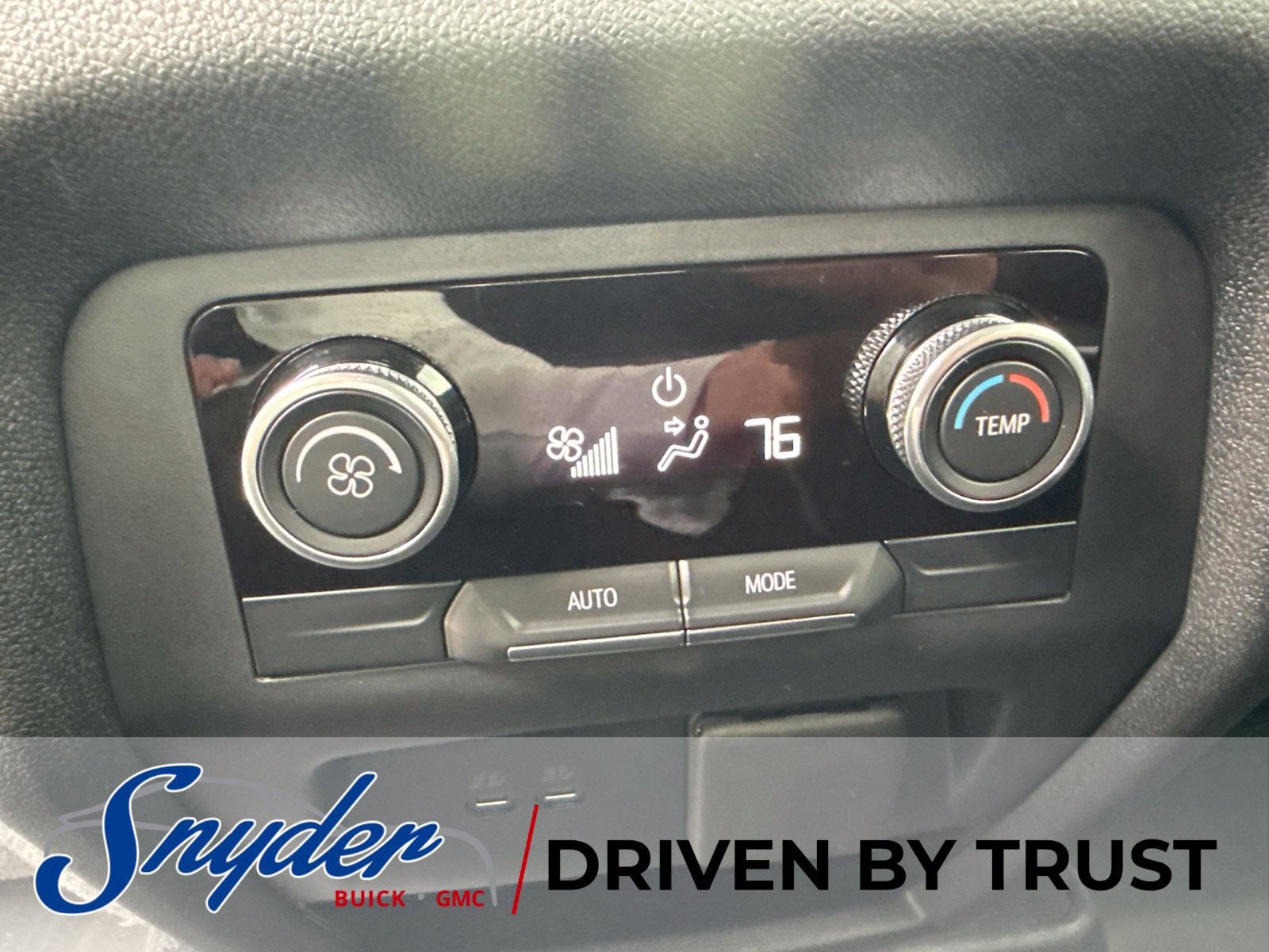 2027 Buick Enclave Sport Touring - Photo 24