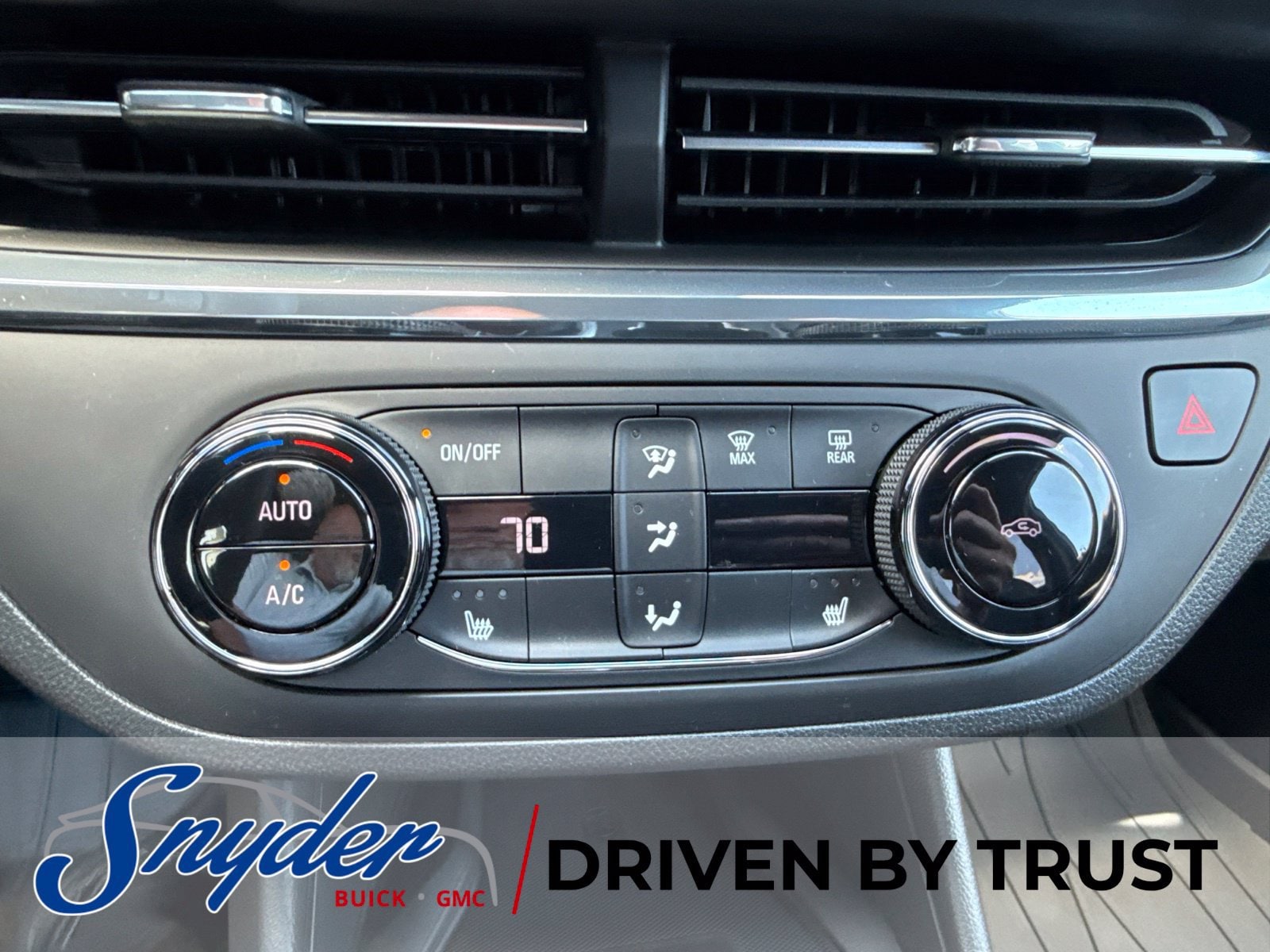 2026 Buick Envista Preferred - Photo 34