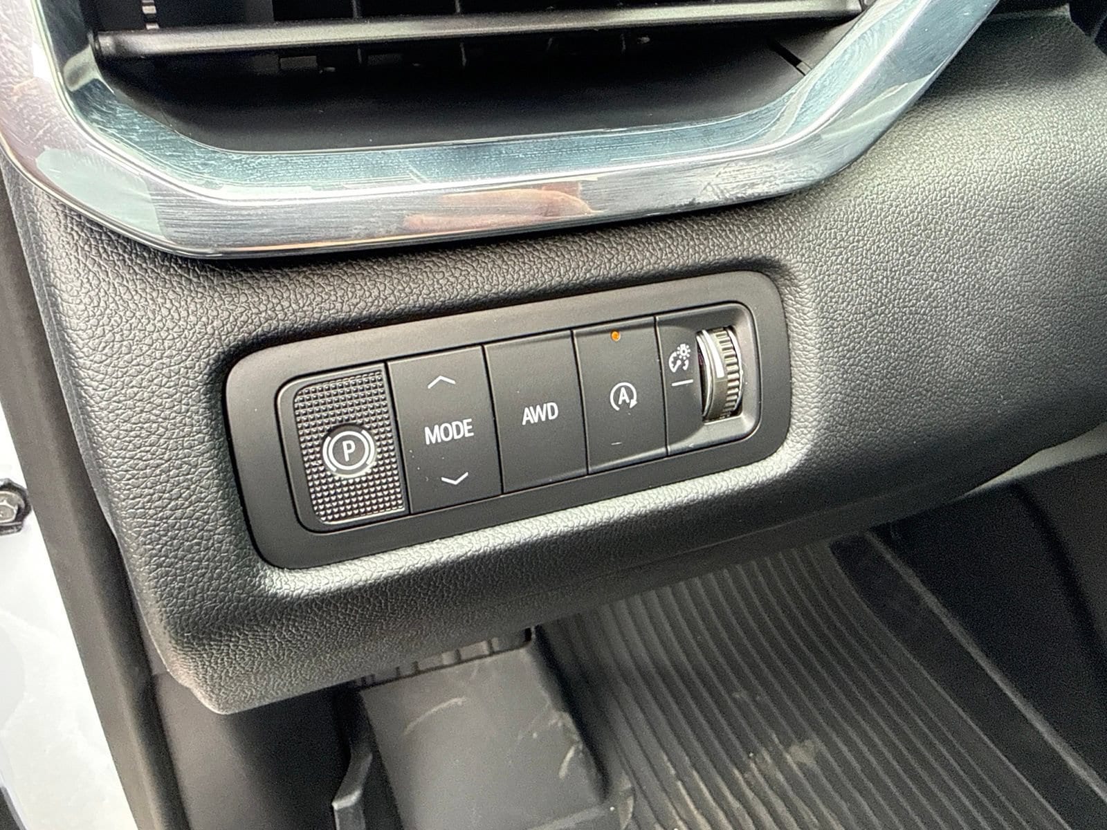 2027 GMC Acadia Denali - Photo 31