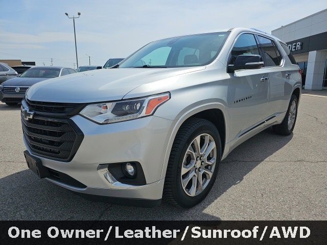 Used 2019 Chevrolet Traverse Premier with VIN 1GNEVKKWXKJ137102 for sale in Napoleon, OH