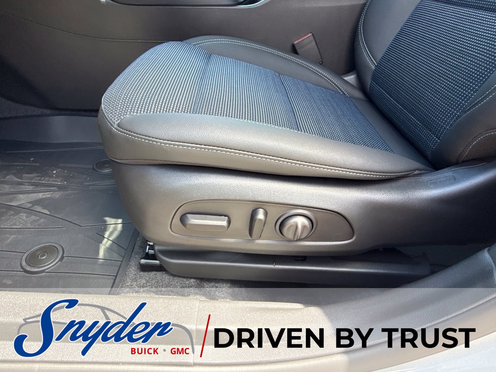 2026 Buick Envista Preferred - Photo 23