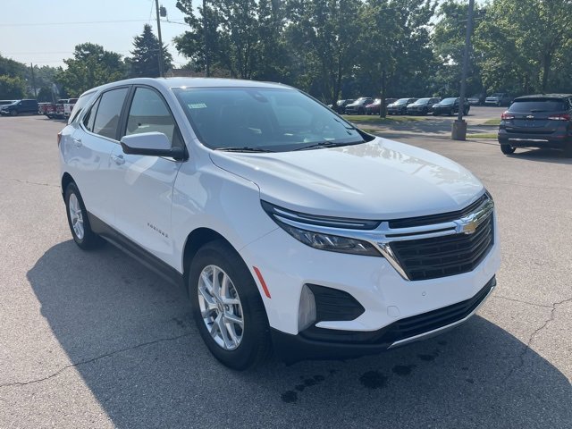 2023 Chevrolet Equinox LT photo 4