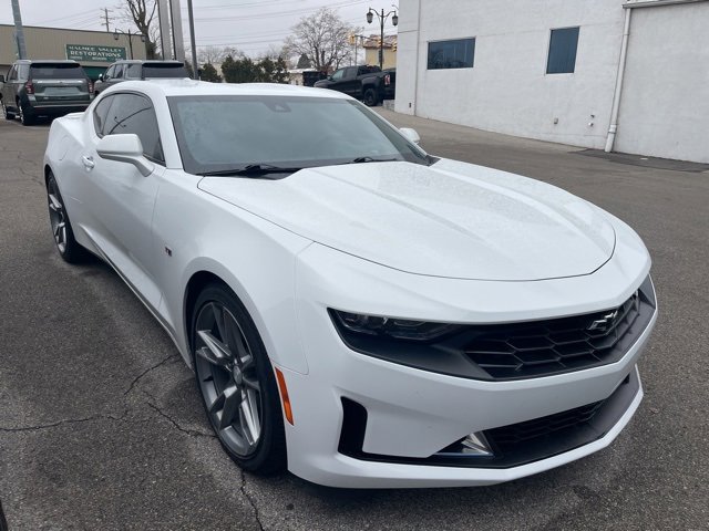 2021 Chevrolet Camaro 3LT photo 2