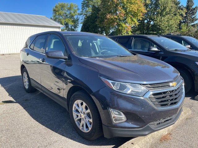 2018 Chevrolet Equinox LT photo 2