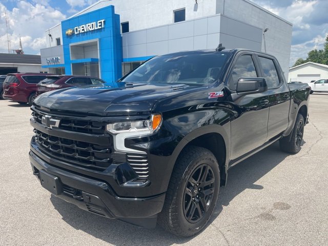 2024 Chevrolet Silverado 1500 RST photo 2