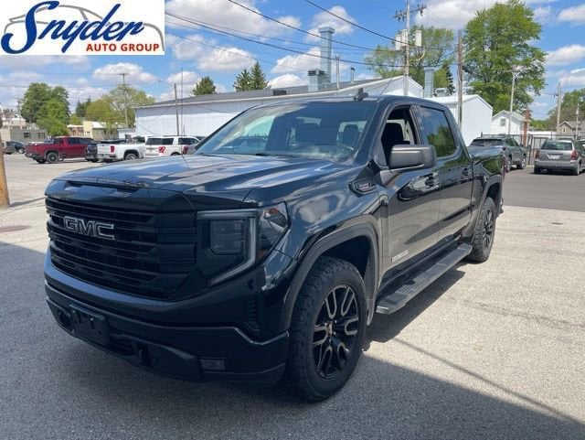 2022 GMC Sierra Elevation 4WD Crew Cab Short Box's photo