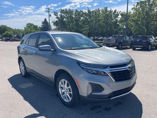 2023 Chevrolet Equinox LT photo 4