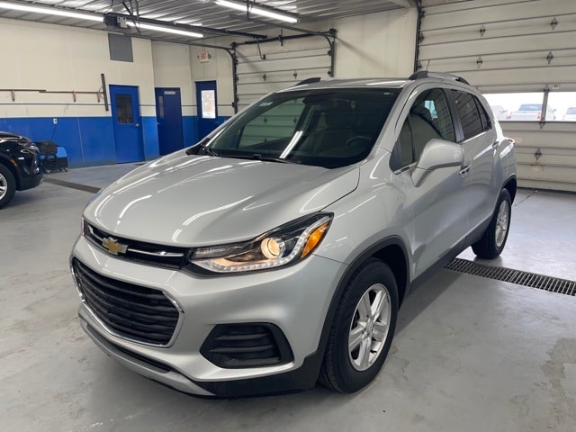 Certified 2020 Chevrolet Trax LT with VIN KL7CJLSB4LB005377 for sale in Napoleon, OH