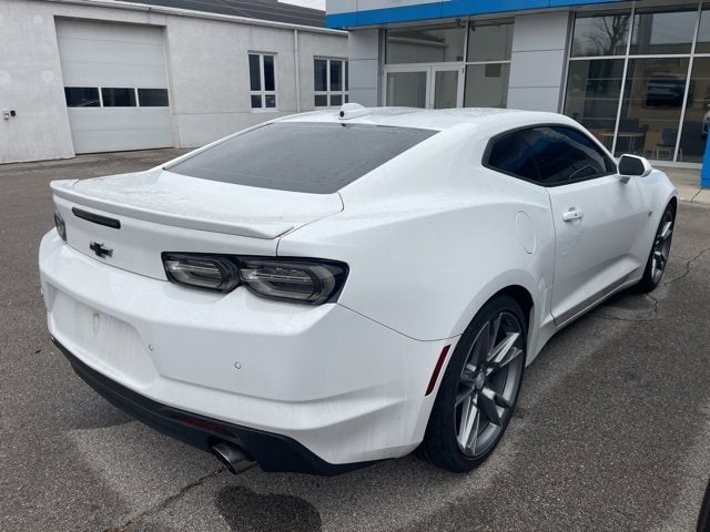 2021 Chevrolet Camaro 3LT photo 3