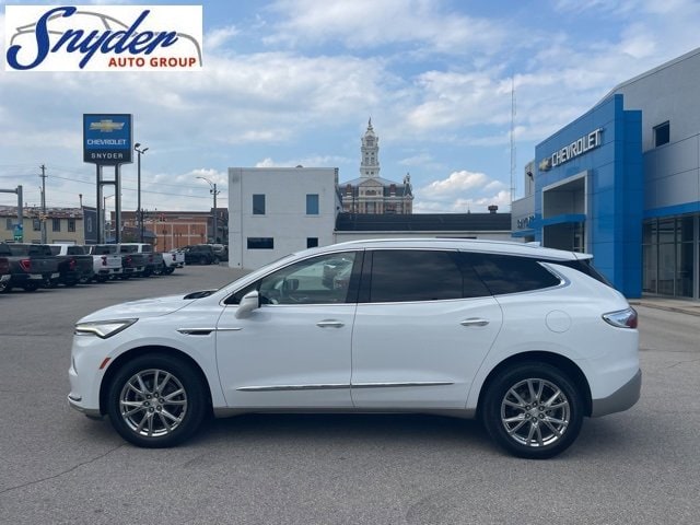 2022 Buick Enclave Essence