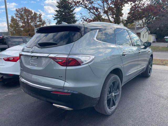 2023 Buick Enclave Essence photo 3