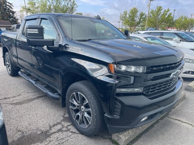 2021 Chevrolet Silverado 1500 RST photo 2