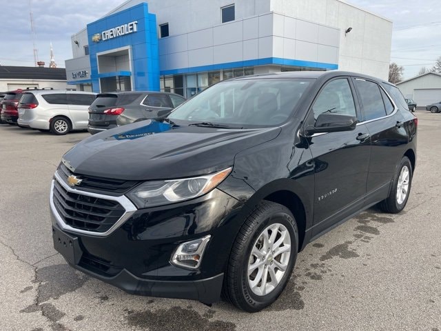 2018 Chevrolet Equinox LT photo 2