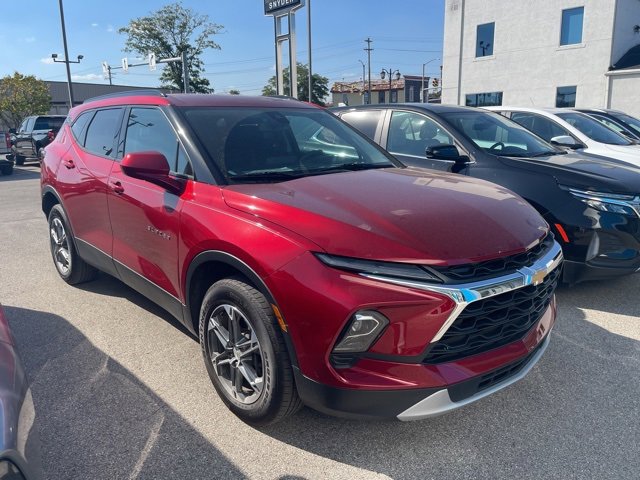 2023 Chevrolet Blazer 2LT photo 2