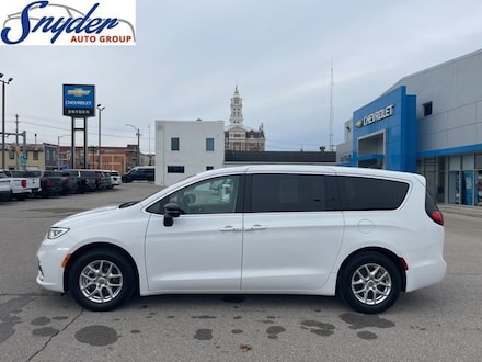2024 Chrysler Pacifica Touring L Van Passenger Van