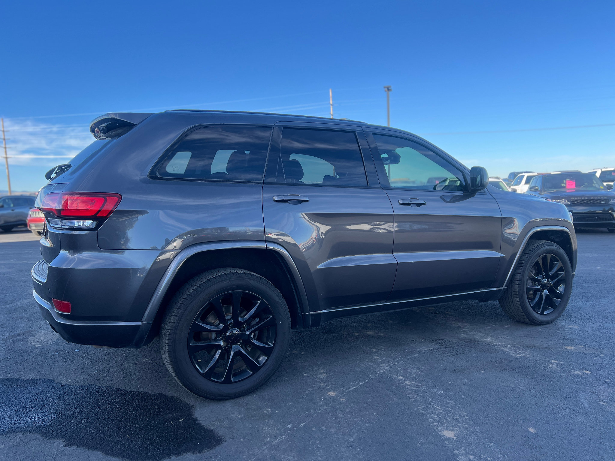 Used 2018 Jeep Grand Cherokee Laredo 4x4 SUV