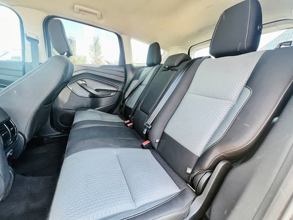 2019 Ford Escape SE - Photo 11