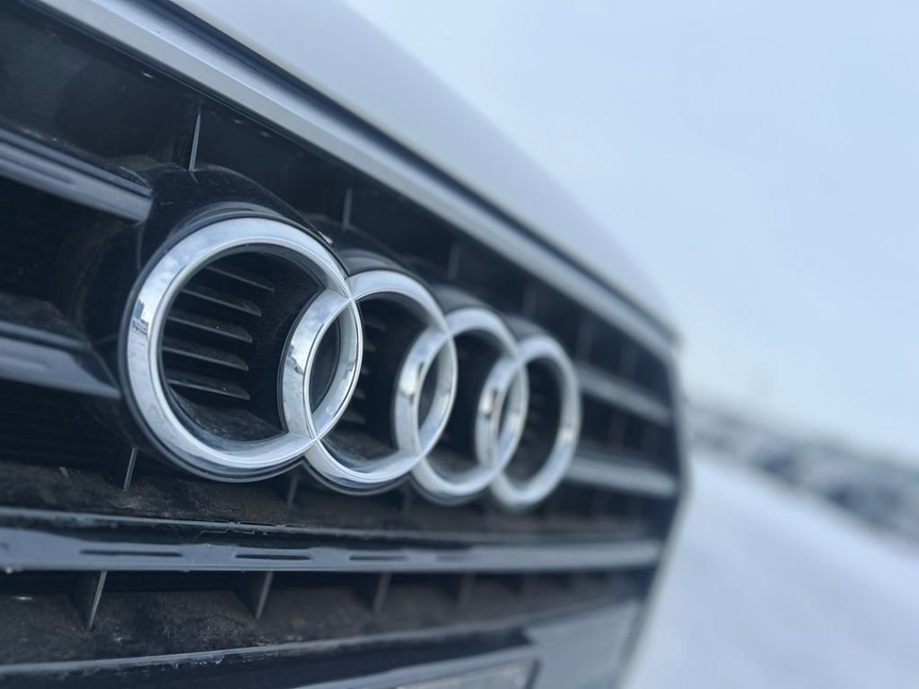 2016 Audi Q3 Premium Plus photo 3