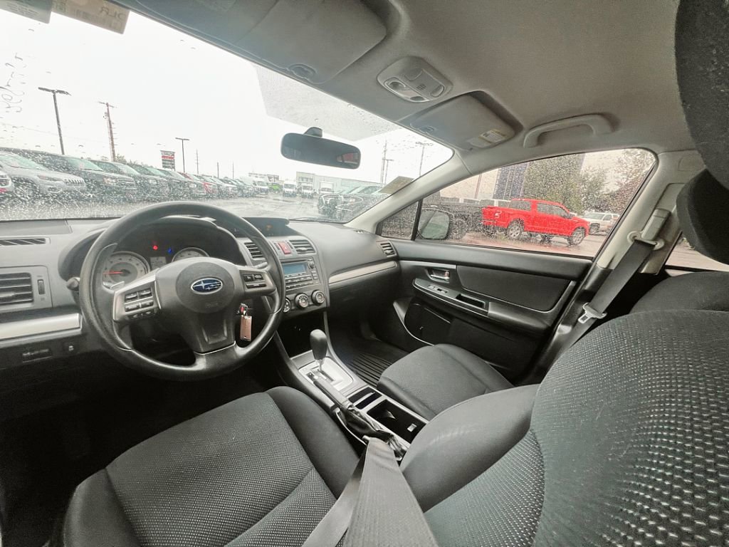 2014 Subaru Impreza 2.0i Premium photo 4