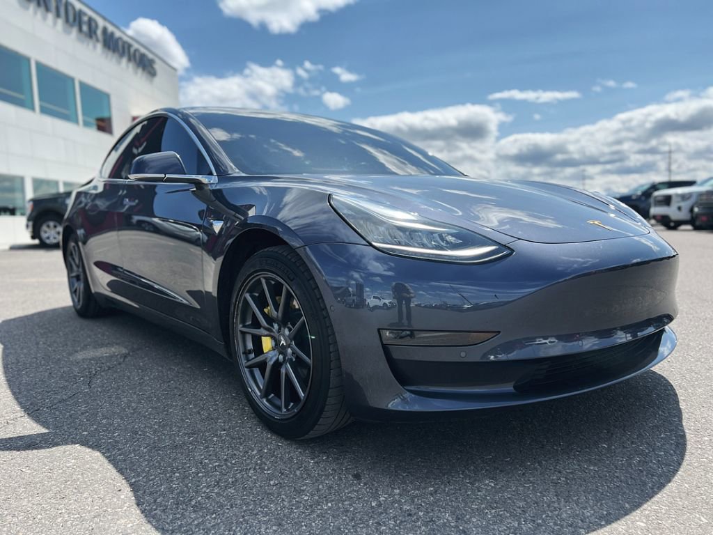 2018 Tesla Model 3 Long Range photo 4