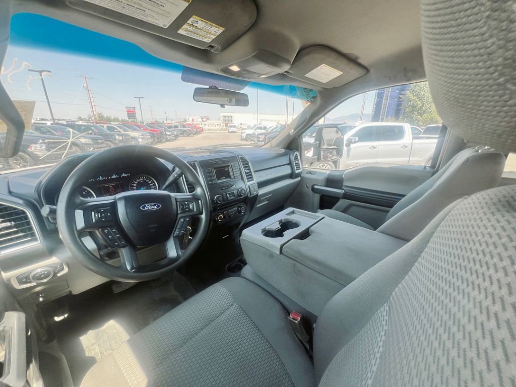 2017 Ford F-350 photo 4