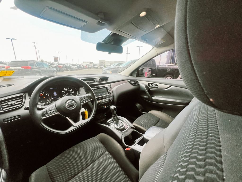 2021 Nissan Rogue Sport S photo 4