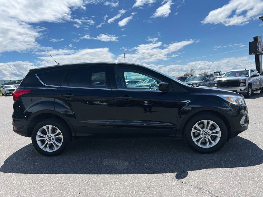 2019 Ford Escape SE photo 2