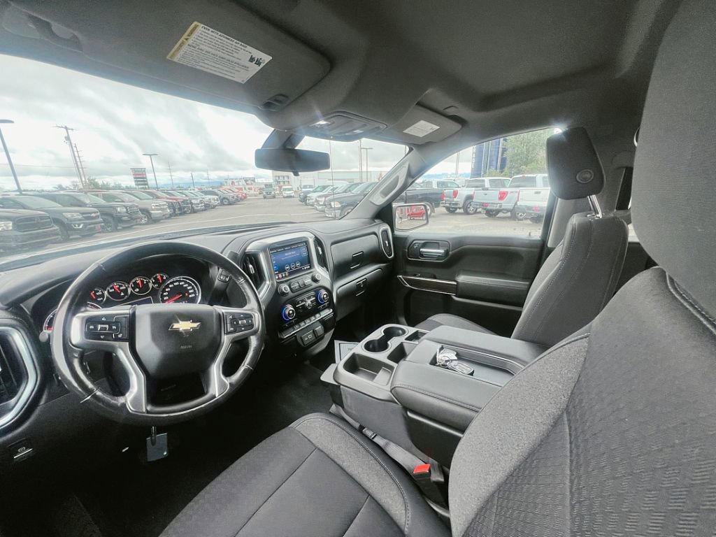 2019 Chevrolet Silverado 1500 LT photo 4