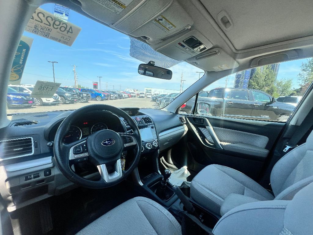 2018 Subaru Forester 2.5i Premium photo 4