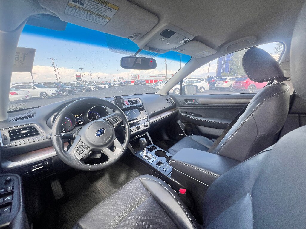 Used 2015 Subaru Outback 2.5i Limited w/Moonroof/KeylessAccess/Nav/EyeSight SUV