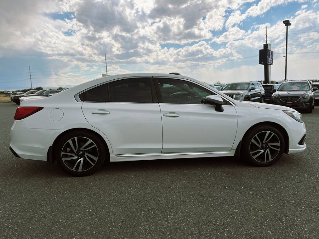 2018 Subaru Legacy 2.5i Sport photo 2