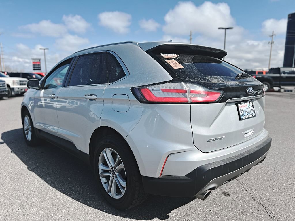 2019 Ford Edge SEL photo 3