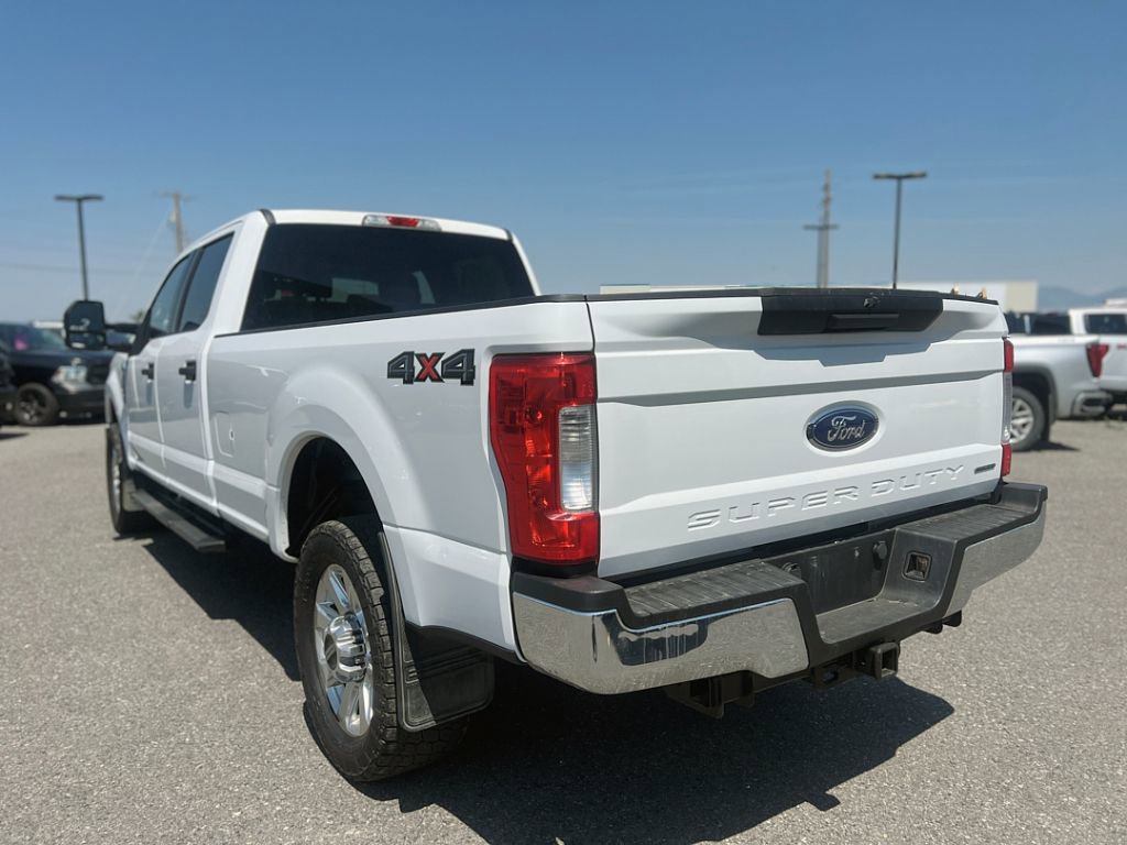 2017 Ford F-350 photo 3