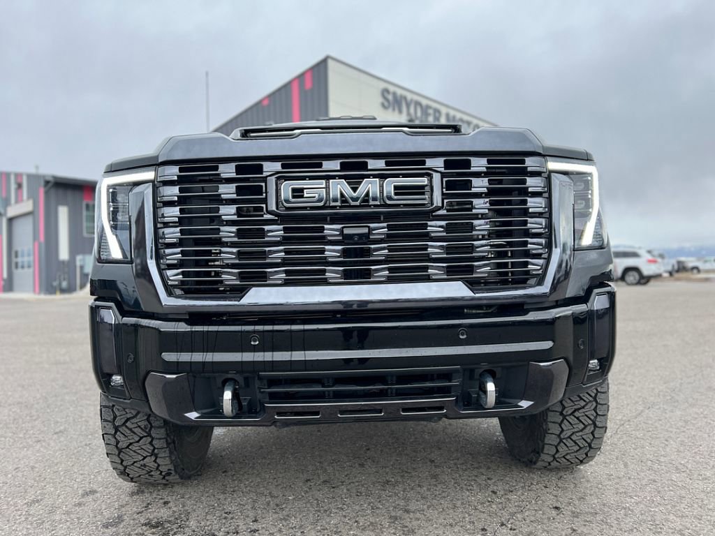 2024 Gmc Sierra 3500 HD Denali Ultimate photo 2