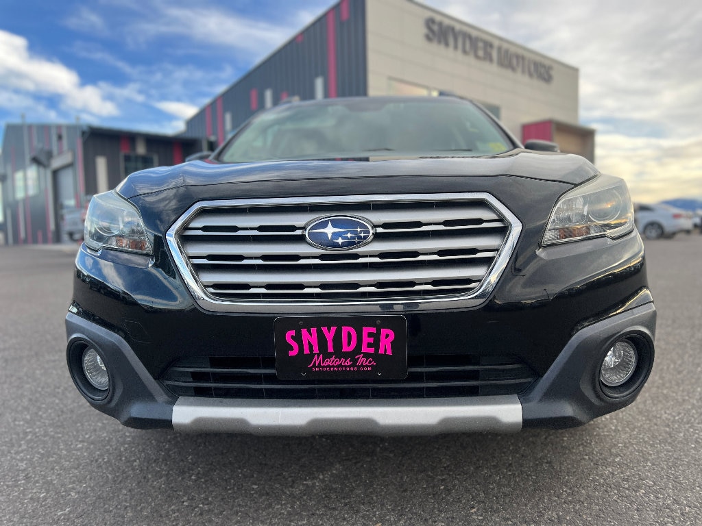 Used 2017 Subaru Outback 2.5i Limited with SUV