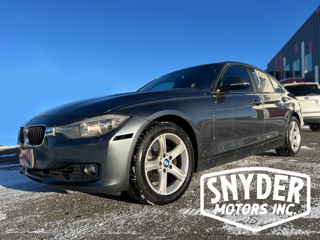 2015 BMW 3 Series 328i's photo