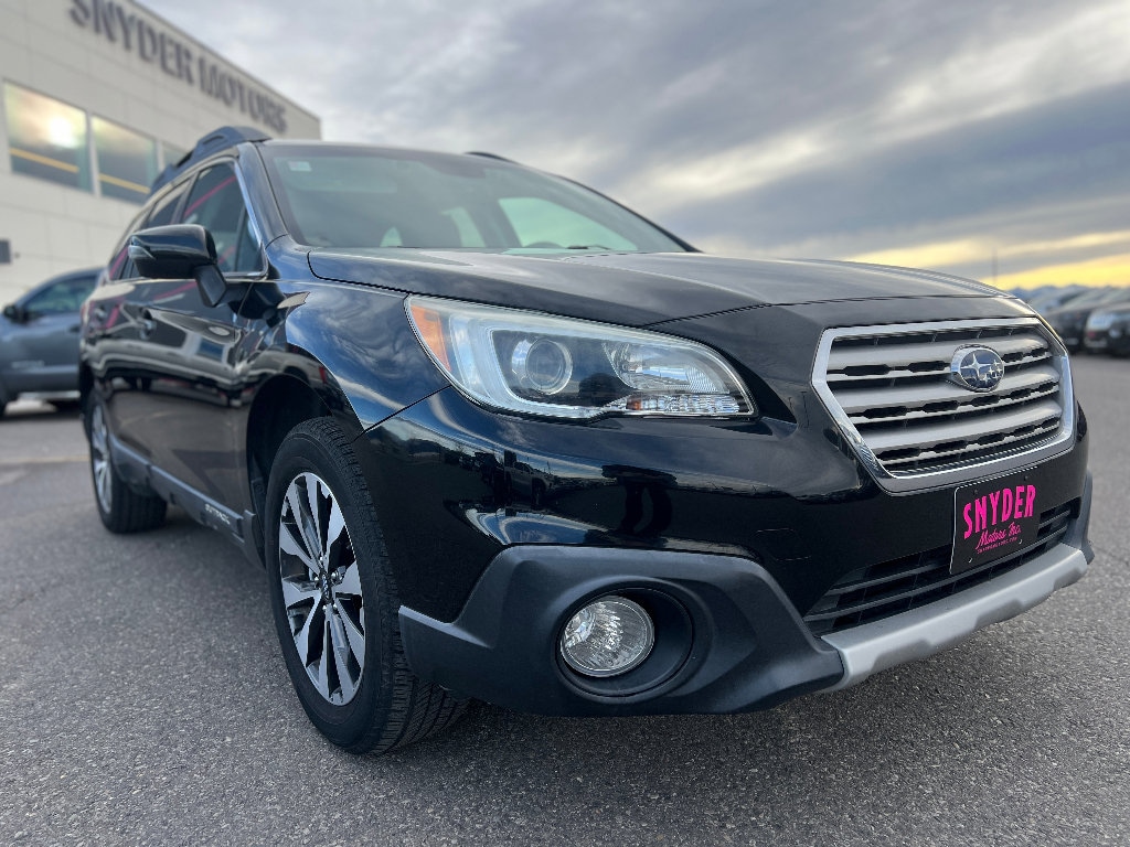 Used 2017 Subaru Outback 2.5i Limited with SUV