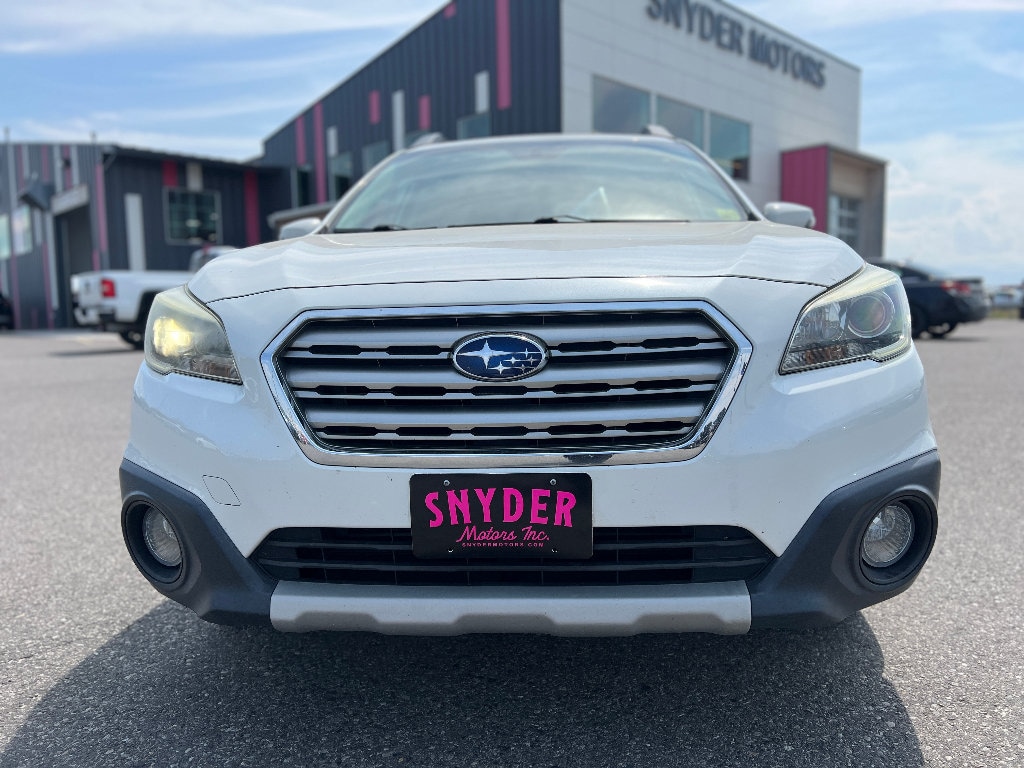 Used 2017 Subaru Outback 2.5i Limited with SUV